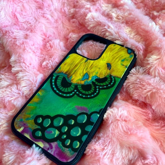 2 iPhone 12 Pro cases by Carved, 1 by Zeeb Labs. - Picture 2 of 3